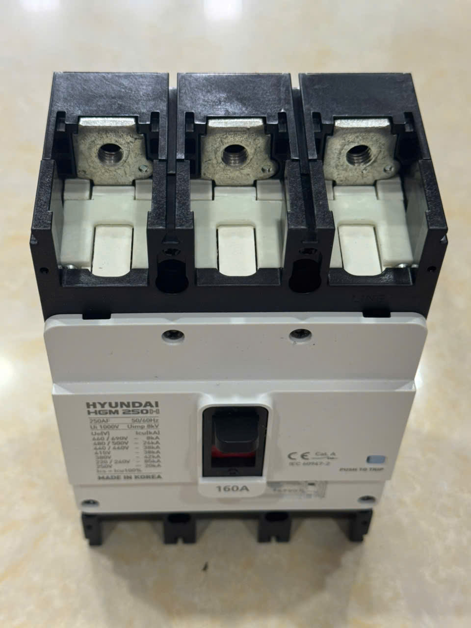 MCCB CB Khối HYUNDAI HGM250H 3P