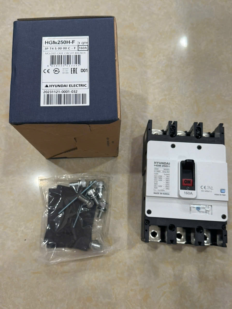 MCCB CB Khối HYUNDAI HGM250H 3P